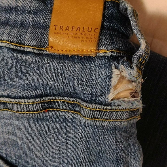 Zara Trafaluc Red Stripe Skinny Distressed Jeans - Picture 7 of 7